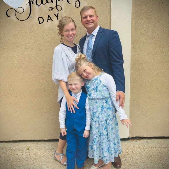 Welcome to my closet! I♥️God,Church,Fam&Friends😘 - Picture 7 of 9